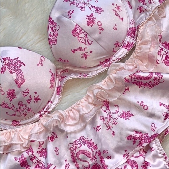 Victoria Secret Sexy Little Mermaid Lingerie Set Victoria Secret Sexy Little Mermaid Lingerie Set